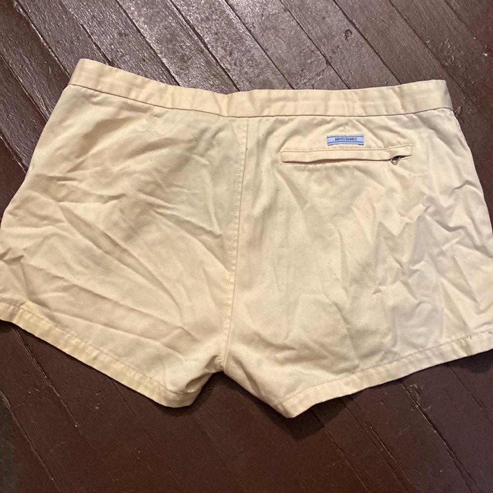 Abercrombie & Fitch yellow womens shorts size 10 - Picture 2 of 3